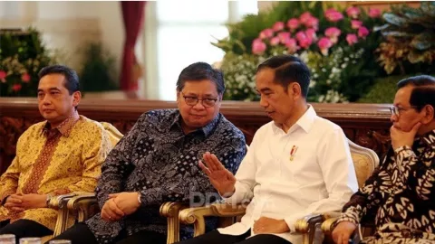 Ray Rangkuti Bongkar Skenario Jokowi, Ternyata... - GenPI.co