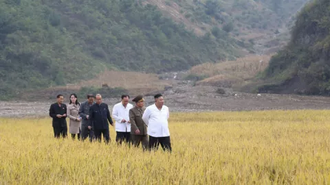 Kondisi Darurat di Korea Utara, Kim Jong Un Kerahkan Militer - GenPI.co