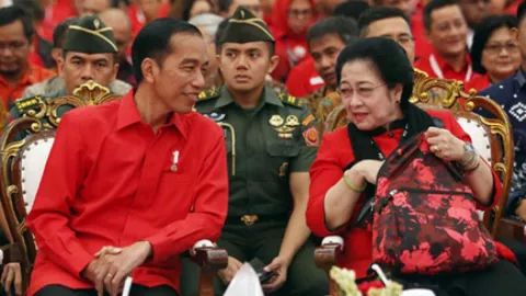 Suara Lantang Megawati Dijawab Moeldoko, Ternyata Jokowi.. - GenPI.co
