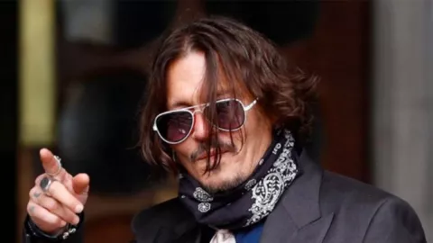Johnny Depp Menang dalam Kasus Defamasi Lawan Amber Heard - GenPI.co