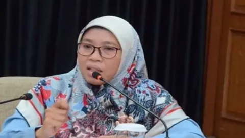 Politikus PKS Desak Pemerintah Angkat Nakes Honorer Jadi PNS - GenPI.co