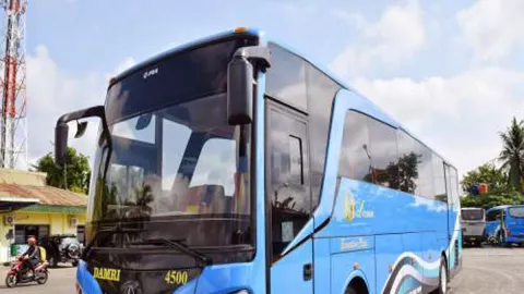 Bus Damri Buka Rute Surabaya-Ponorogo, Tiket Rp 70 Ribu - GenPI.co