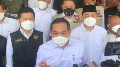Joman Kritik Keras Mendag Lutfi, Sebut Bisa Jatuhkan Jokowi - GenPI.co