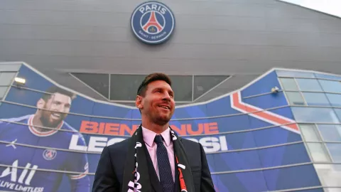 Telan Ludah Sendiri, Ligue 1 Langgar Aturan Demi Messi - GenPI.co
