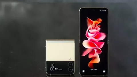 Samsung Z Flip 3 Meluncur, Yuk Intip Spesifikasi & Harganya! - GenPI.co