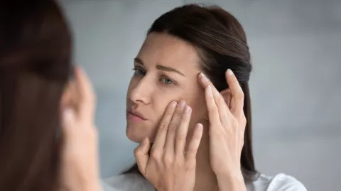 Tanpa Skincare Mahal, 3 Tips Menyamarkan Keriput pada Wajah - GenPI.co
