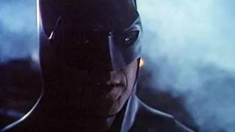 Jadi Batman, Michael Keaton Ternyata Nggak Paham Cerita The Flash - GenPI.co