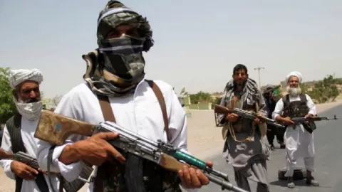 Taliban Unjuk Gigi, Distrik di Utara Afghanistan Direbut Lagi - GenPI.co