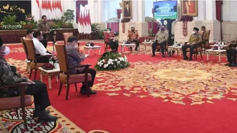 Pertemuan Jokowi dan Ketum Parpol, Asal Bapak Senang - GenPI.co