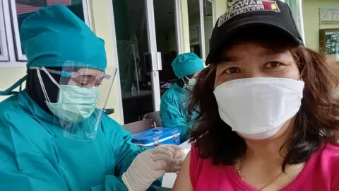 Vaksinasi di Pekanbaru Lambat, Baru 360 Ribu Orang Disuntik - GenPI.co