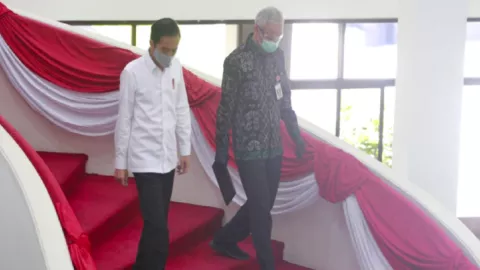 Berandai-andai Jokowi Maju Bersama Ganjar, Ferdinand: Berat! - GenPI.co