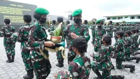 Tes Keperawanan di TNI Sangat Tepat, Asalkan... - GenPI.co