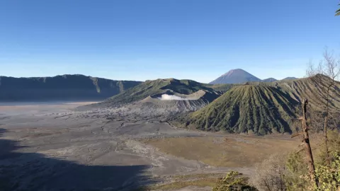 Wisata Gunung Bromo Kembali dibuka Semua Akses, Traveler Merapat! - GenPI.co