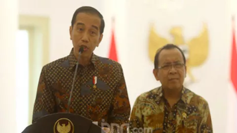 Hubungan Jokowi & Pratikno Mulai Renggang, Isu Reshuffle Menguat - GenPI.co
