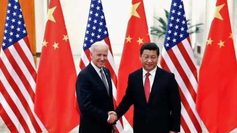 Xi Jinping Ditelepon Biden, Ada Potensi Bahaya - GenPI.co