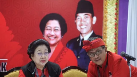 Mengejutkan, Hasto Menangis di Depan Megawati - GenPI.co