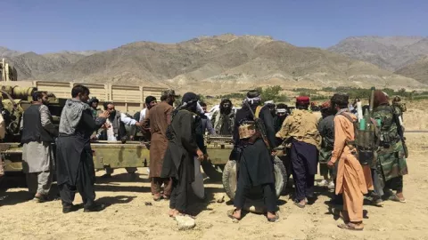 Taliban vs Tajikistan Panas! Mesin Perang Diparkir ke Perbatasan - GenPI.co