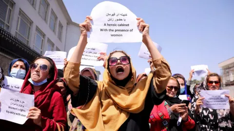 Taliban Ingkar Janji, Wanita Ditekan, Lawan Politik diburu! - GenPI.co