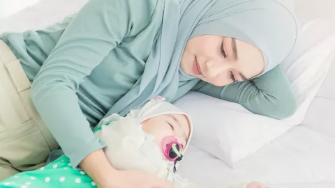 11 Nama Bayi Bermakna Berkah dari Bahasa Arab, Bunda Catat! - GenPI.co
