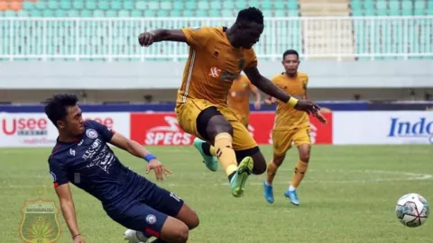 Ezechiel N'Douassel Moncer, Bhayangkara FC Beber Hal Penting - GenPI.co