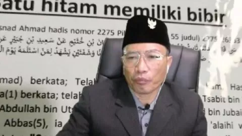 Muhammad Kece Babak Belur, Aziz Yanuar Malah Bela FPI - GenPI.co