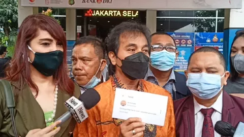 Roy Suryo Laporkan Ferdinand Hutahaean ke Polda Metro Jaya - GenPI.co