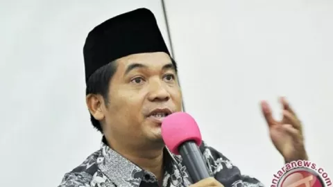 Ray: Pemilu Mundur Jangan Sampai Berdampak ke Jabatan Jokowi - GenPI.co