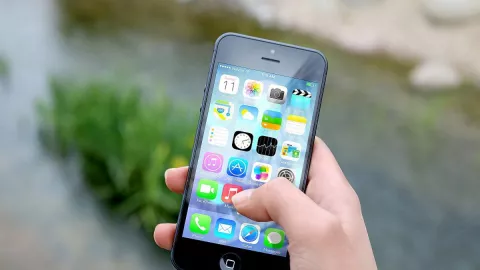Apple Siap Meluncurkan iOS 15, Deretan Fitur Barunya Kece Banget! - GenPI.co