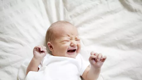 8 Inspirasi Nama Bayi Laki-Laki Dengan Makna Penyabar - GenPI.co