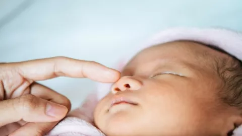 Inspirasi Nama Bayi Laki-laki dari India, Ternyata Makna Badre… - GenPI.co
