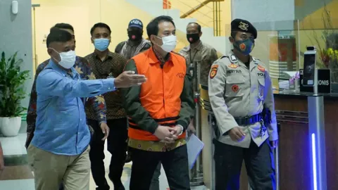 Kabar Terkini Kasus Dugaan Korupsi Azis Syamsuddin, Harap Disimak - GenPI.co