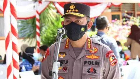 Kinerja Polisi Moncer, Kapolri Listyo Sigit Dapat Durian Runtuh - GenPI.co