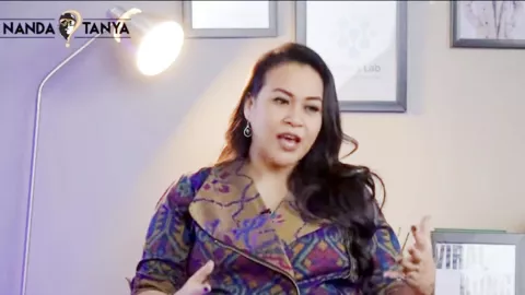 Zoya Amirin Buka-bukaan Anu Wanita Bergetar, Enak Banget - GenPI.co