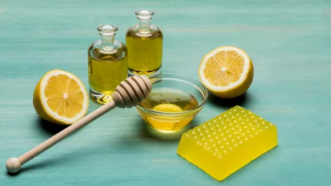 Air Lemon Campur Madu Khasiatnya Mujarab, Paten Banget - GenPI.co