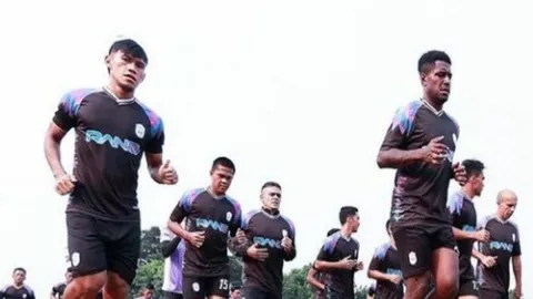 Rahmad Darmawan Buka Suara soal Rans Cilegon FC Masuk Grup Neraka - GenPI.co