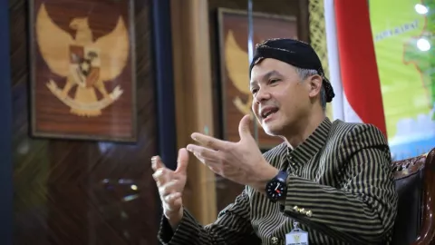Ganjar Pranowo Tokcer, Strateginya Ampuh Menarik Anak Muda - GenPI.co