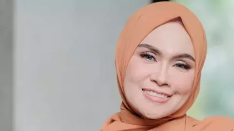 Jago Padu Padan Baju Muslim, Ira Bisa Menangi Persaingan Bisnis - GenPI.co