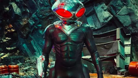 Bocoran Kostum Baru Black Manta di Film Aquaman 2, Keren Banget! - GenPI.co