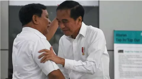 Presiden Jokowi Top - Prabowo Subianto Sampai Dibuat Begini - GenPI.co