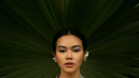 Yura Yunita Isi Soundtrack Film Nussa, Lagunya Menyentuh Banget! - GenPI.co