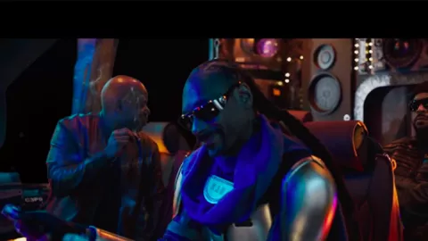 Snoop Dogg Jadi Mandalorian – Kostumnya Keren Banget! - GenPI.co