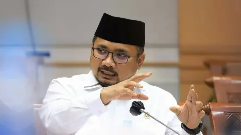 Menag Yaqut Minta Asrama Haji Jadi Lokasi Karantina Jemaah Umrah - GenPI.co
