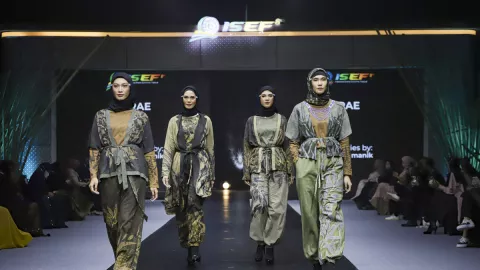 Keren Banget, 157 Desainer Fashion Ramaikan ISEF 2021 - GenPI.co