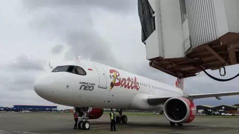 Harga Tiket Pesawat Jakarta ke Makassar, Batik Air Paling Murah! - GenPI.co