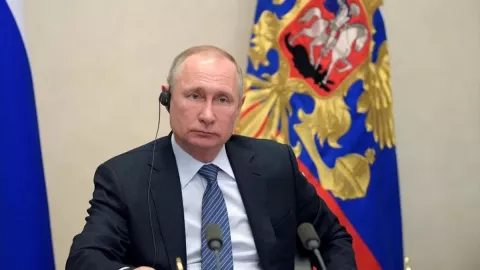 Gerah dengan AS dan NATO, Vladimir Putin Kibar Bendera Perang - GenPI.co