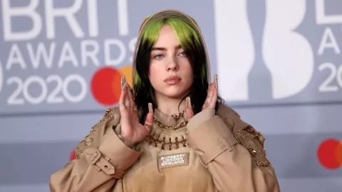 Viral! Meme Billie Eilish Bikin Ngakak, Jualan Rujak di Nganjuk - GenPI.co