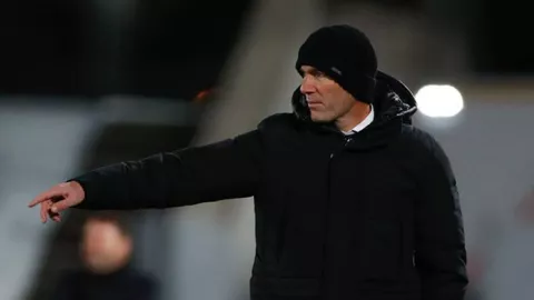 MU Kejar Zinedine Zidane, 2 Bintang Jadi Kunci - GenPI.co