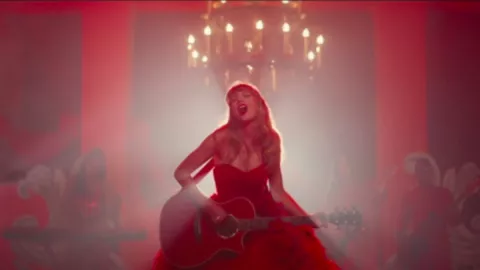 Malam Ini, Video Musik Lagu Terbaru Taylor Swift Bakal Dirilis! - GenPI.co