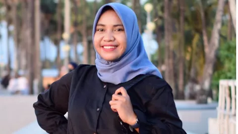 Buang Malu, Fauziah Bisnis Fesyen, Hasilnya Lumayan - GenPI.co