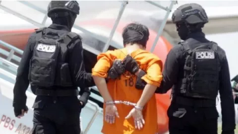 Kasus Terduga Teroris MUI Dianggap Pukulan Telak untuk Indonesia - GenPI.co